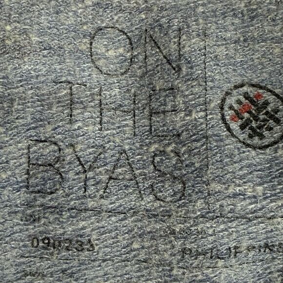 On The Byas Hoodie Sweatshirt Size L Unisex Gray Floral Hawaiian Leaves Pocket - Picture 7 of 8